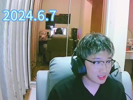 所以,魔法少女小圆到底是男生还是女生呢!! 2024.6.7,最近两天实在脑袋空空,去偷肉小贼那考古考古果然发现了好东西哈哈!#龙岛异兽阿乐
