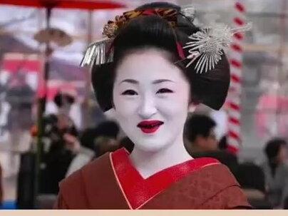 我的天呐!奇葩婚礼中的奇葩,日本女子结婚前一夜需要陪父亲洗澡🛁?纳尼?#奇葩婚礼 #洗澡#搞笑