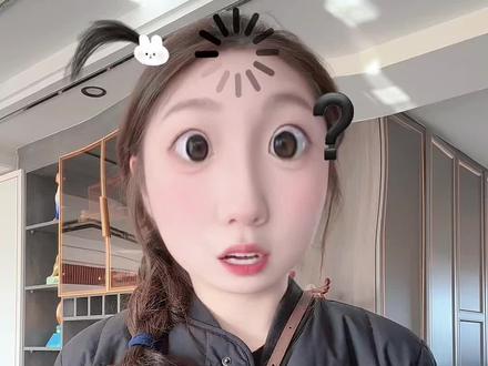 月儿在手中开呀花儿笑~#桃花笑手势舞 #转场