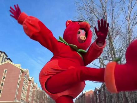 给我擦皮鞋 #我要验牌 #我要验牌演绎挑战 #给我擦皮鞋 #红底鞋变装转场挑战 #和平精英