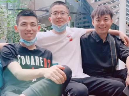 跟东营吴彦祖,东营阿信的合影 #旭旭宝宝 @大凯