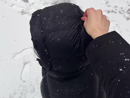 #干嘛拎我帽子 #第一场雪 真的有被拎起来吧🤔