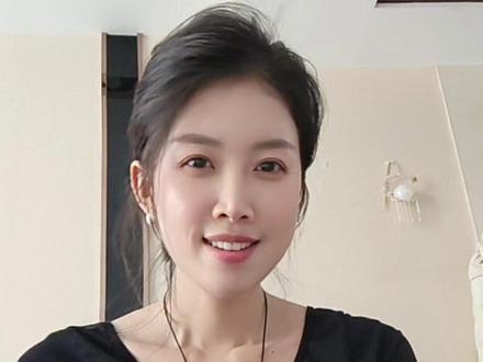 #热门行业 #快递 #中小企业 #内容过于真实 连曾经最热门的快递行业都如此艰难,中小企业该如何存活。。。