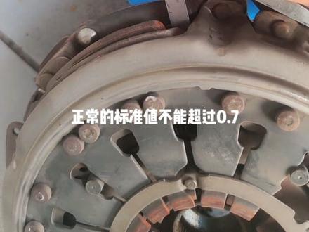 帕萨特,搭载七速干式双离合,起步车身抖动,有时挂档不走道,双离合器间隙过大,更换一套原厂离合器#修车 #汽车维修 #大众干式双离合 #抖音热门