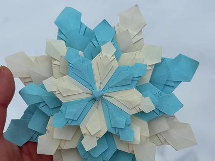旋转雪花手工折纸教程#手工diy作品大赏 #校园