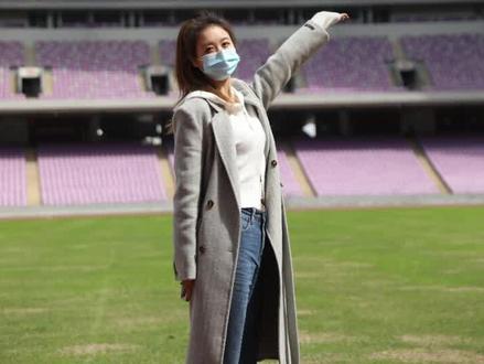 苏炳添能否在这里卫冕冠军?亚洲顶流大莲花里面究竟长什么样?#亚运会 #苏炳添 #肖战杭州亚运会公益圆梦大使 #肖战 #田径 #奥体中心 #地标建筑 #祖国强大 #体育 #杭州亚运会 #亚洲飞人 @抖音小助手