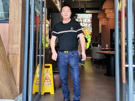 万绿湖好生态养出来的鱼,自然老人小孩都能放心吃 #万绿湖大头鱼 #餐饮创业 #深圳同城 #野渔翁清水鱼火锅 #龙华美食