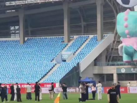 周深苏超彩排热烈盛开 #周深苏超彩排 周深2026苏超彩排现场演唱热烈盛开!好好听啊#周深 #周深献唱苏超主题曲热烈盛开 #热烈盛开 #现场版live