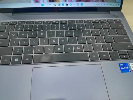 华为电脑桌面壁纸怎样设置?如何设置喜欢的照片为背景图?#电脑桌面 #笔记本电脑 #电脑技巧 #电脑壁纸