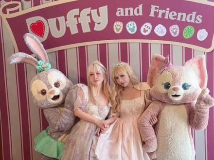 参加宋黛的迪士尼生日会! 是什么体验?#玲娜贝儿 #上海迪士尼 #达菲和他的朋友们 #宋黛 #星黛露 @宋黛cony