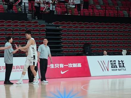 回浦中学战胜首师大附中,时隔多年,再度杀进决赛#回浦中学 #一生只有一次耐高 #24号金峻希