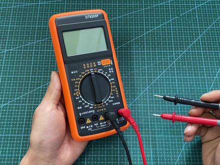 初学万用表怎样使用?很简单,师傅来教你方法,新手电工一学就会 #万用表 #电工 #家电维修 #生活窍门 #知识