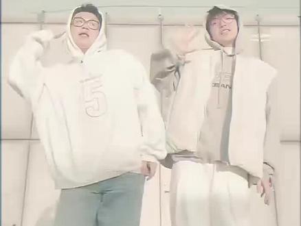 先预热一下 完整版mv明天中午12点正式上线
八字弱的缓一缓再看#酷酷的滕#铁男#滕点儿时间