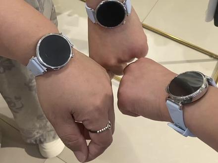 听党话,跟党走#华为GT5 #国徽息屏壁纸