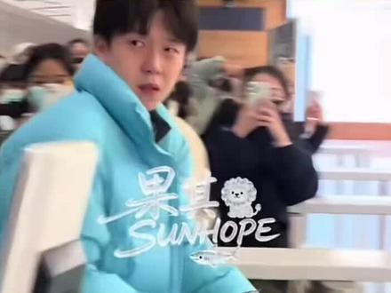 最后这个眼神我真的要笑死😂😂😂😂#王楚钦