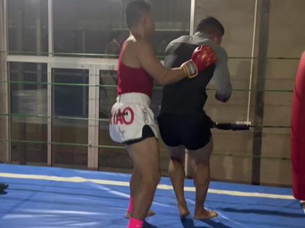 @运动员李明轩(小号直播) 一分钟25秒拿下比赛!