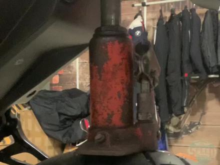 铃木GSX250车身降低,后避震更换海魄狗骨头拆装视频。#撸车日常 #gsx250r #现场实拍 #爱机车爱生活 #关注我圆你机车梦