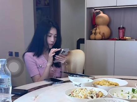 @罗斯文 @王梓涵 罗斯文也没那么恐怖吧