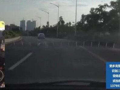 邯郸铭群晨翔成南邯东环洺谊科目三考场考试视频全程详细讲解,全网最专业最新版视频教程.只需依照教程操作,就可轻松通过考试!
由于时长限制只能展示少部分,请加微信,观看完整内容。#科目三