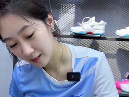 能驾驭35磅球拍的人有没有~~~#羽毛球 #道特EX1