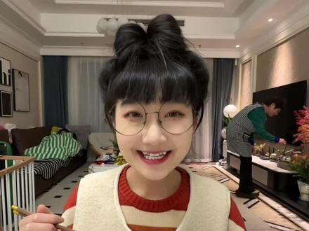 今晚只吃一盘香菜#你快别来捣乱了 #高吃商女友 #毛石的情侣异常