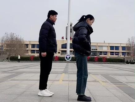 这个步就看你顺拐吧!#手把手教学 #适合初学者 #简单好学一看就会 #一步一步教会你跳舞 #基础步练习