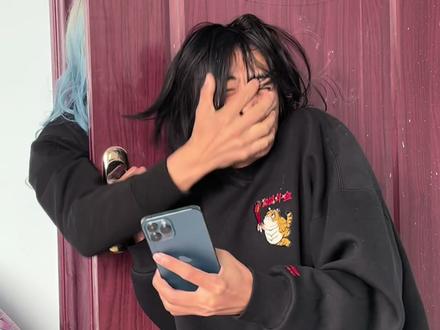 明星·成有才:#当你检查女友手机时 哈哈哈哈 - 抖音