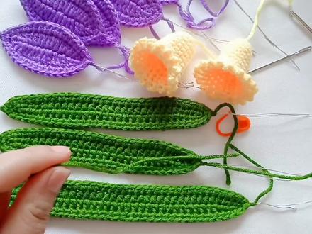 大小绿叶错落有致才衬托出花儿亭亭玉立~钩针水仙花大叶子教程-5 #手工diy #钩针教程 #钩针编织 #手工毛线编织 #爱手工爱生活 #毛线编织 #我的手工作品 #创意手工 #爱生活爱编织 #玩毛线