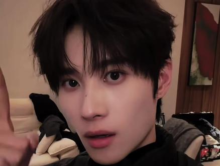 #井迪#井胧vlog#回家
井胧回家的48小时vlog