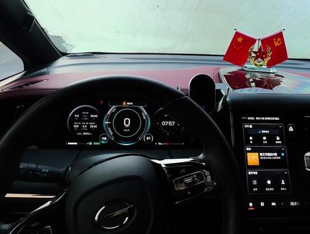 传祺m8电动侧滑门被冻住了怎么办,可以用手硬拉开吗?#传祺m8 #每天一个用车知识 #m8宗师 #汽车隐藏功能 #传祺m8混动