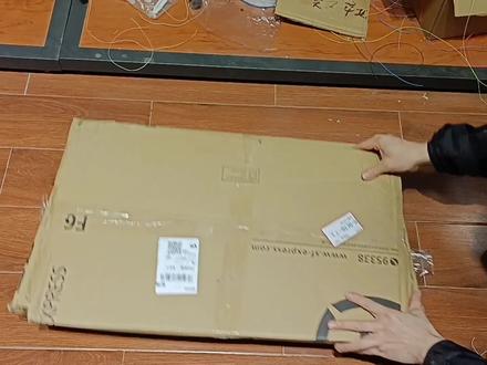 威克多羽毛球拍 纳米HX-7SP 羽毛球拍穿线 YONEX BG80 第一支 #羽毛球 #羽毛球装备 #羽毛球拍 #穿线师穿线 #纳米HX-7SP #HX7SP