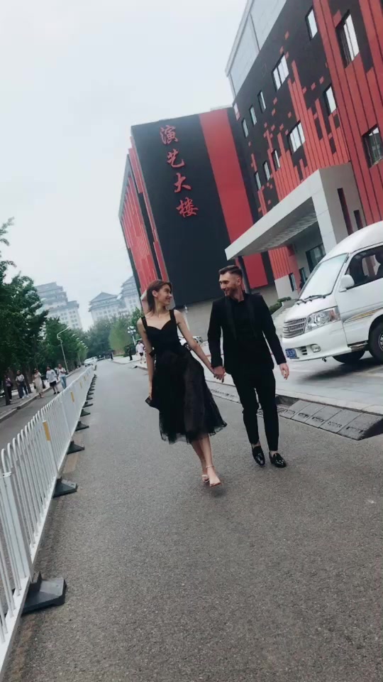 非常完美李叁木嘉茵牵手成功_非常完美李三木嘉茵_非常完美嘉茵和谁
