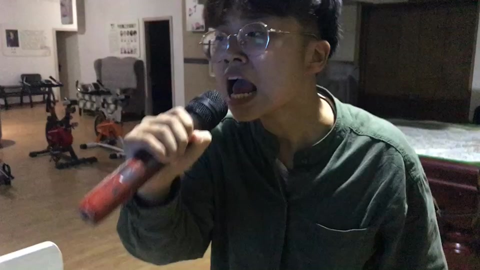 王月芳:控制气息要乔要小 今晚七点啊亲爱的们 人人讲  @毋淯正"正哥"