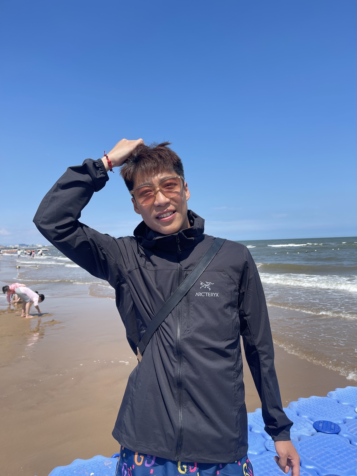 刘小锋抖音=刘小锋生活照