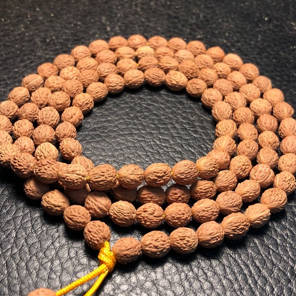 无上菩提馆:野生酸枣核手串#酸枣核  #酸枣核手串 #凤眼菩提 #佛珠