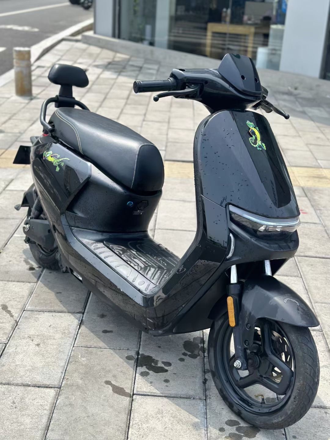 福州小米九号:n70c 119990 2800公里准新车