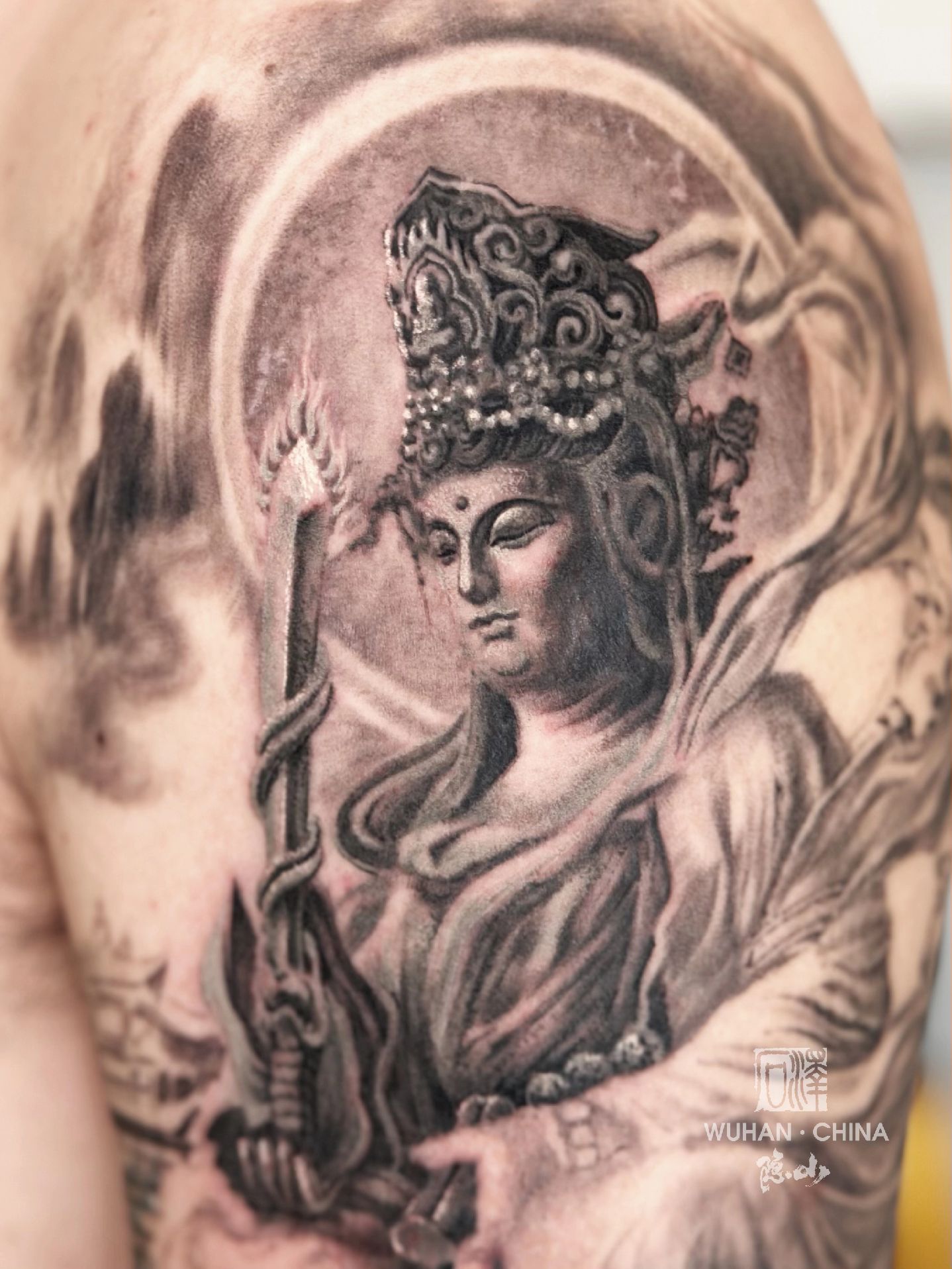 局部  完成度60%,生肖属兔的守护神 #tattoo #纹身 #文殊菩萨 #武汉