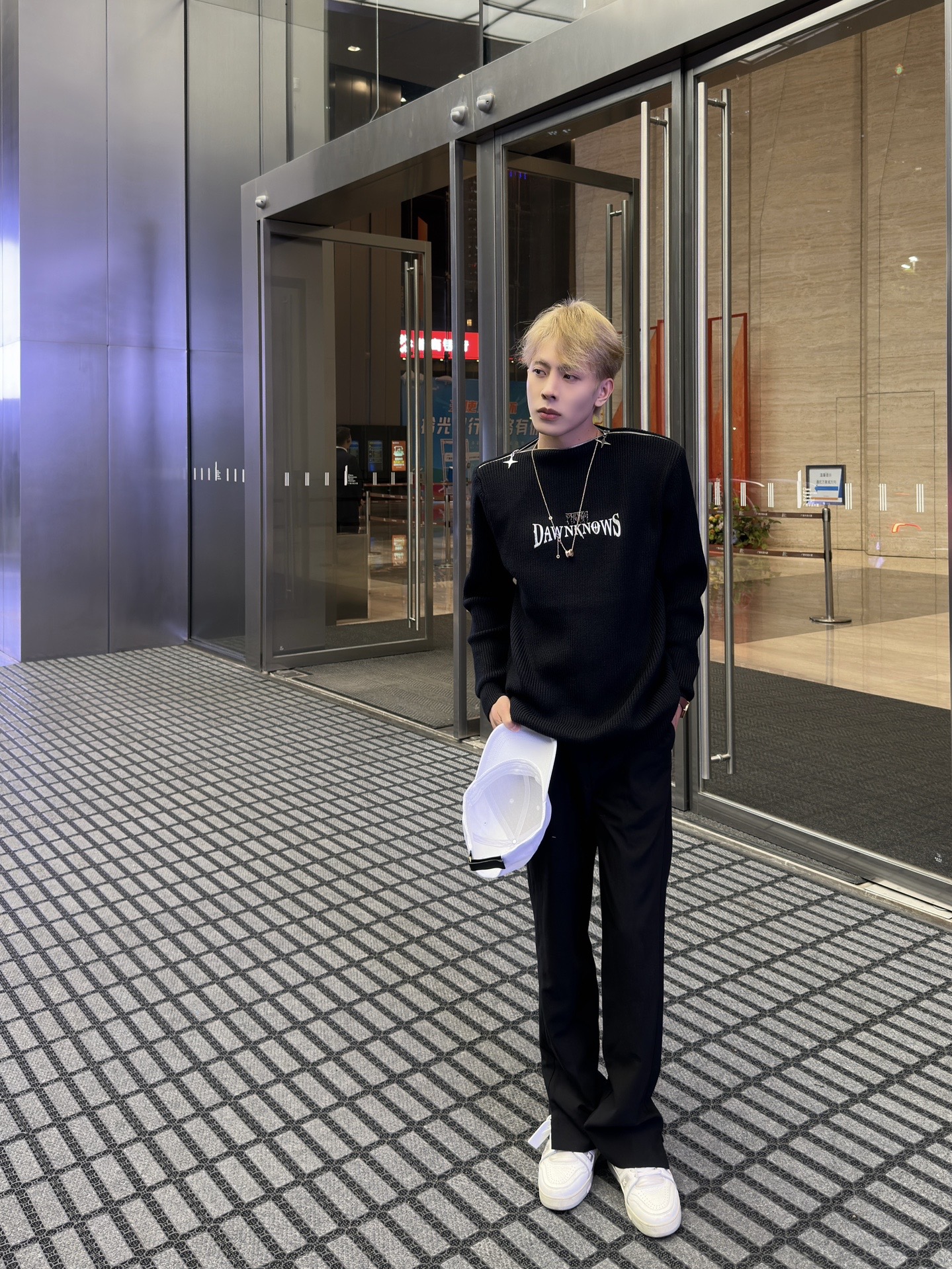 张文迪:还回的去吗 那些吹着冷风也要见面的日子#秋冬穿搭