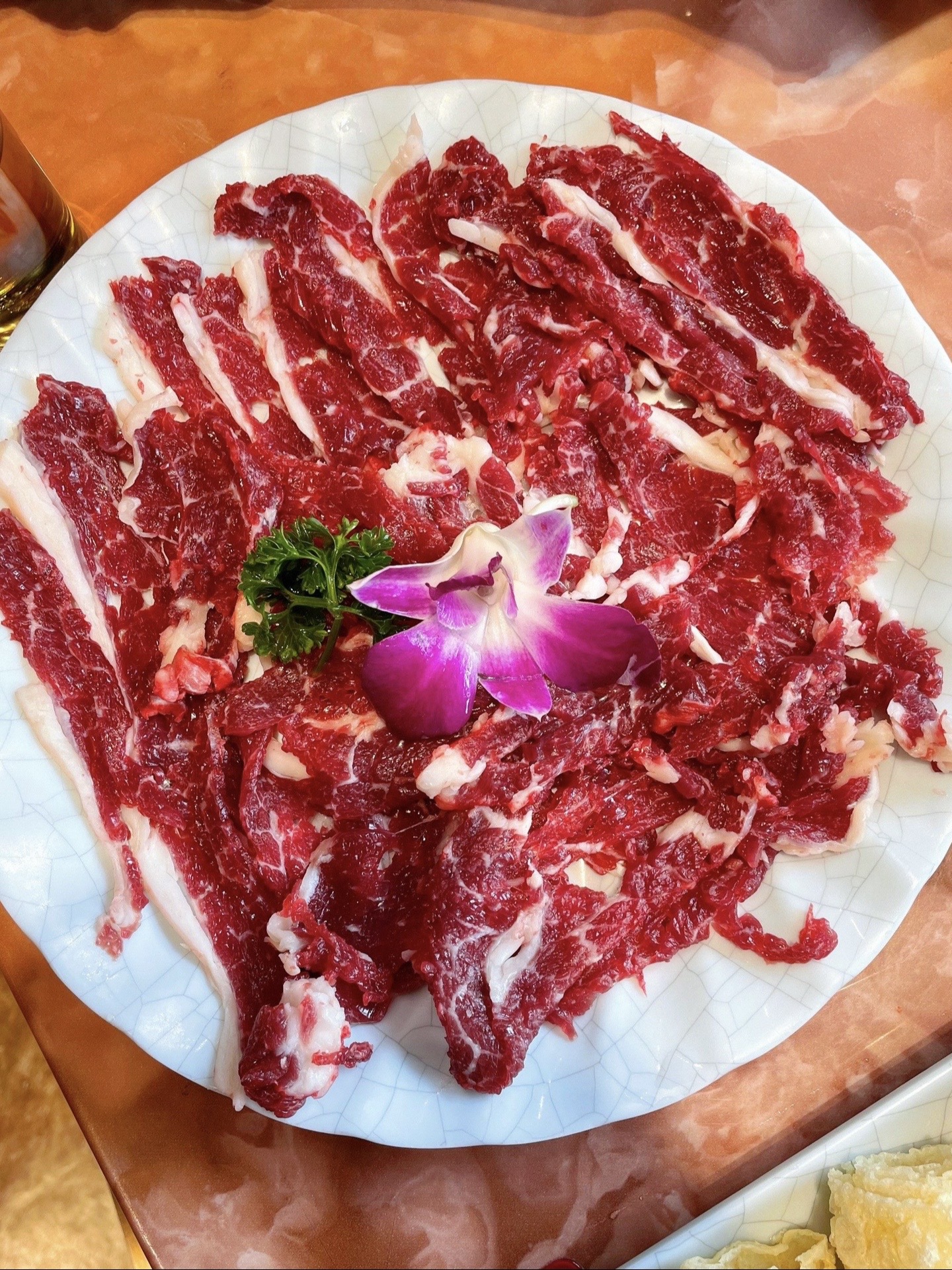 😋口味:吊龙牛肉🥓火锅永远最爱吊龙,有肥有瘦,直接点了大份 炒