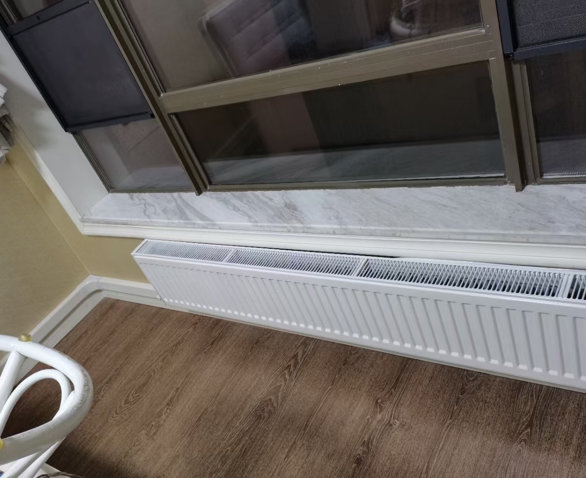 暖通工程师 阿毅:成都明装暖气片安装.