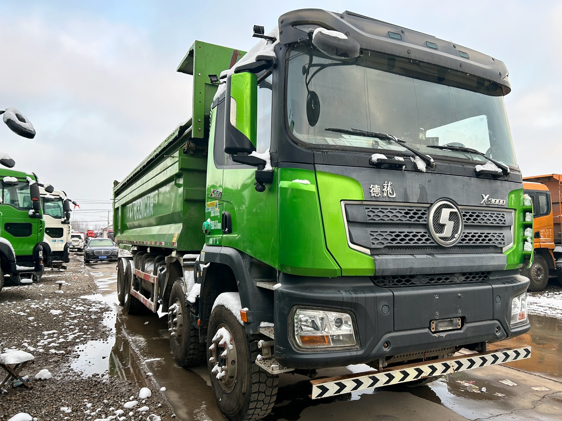 轮胎8层新!车况精品,保证无任何事故!价格不高!可提档可分期!