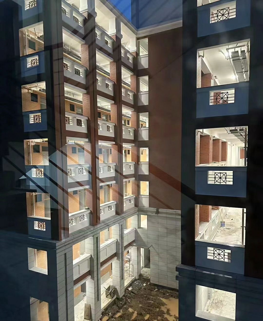 集大&诚毅万能墙:集美大学诚毅学院 宿舍楼.