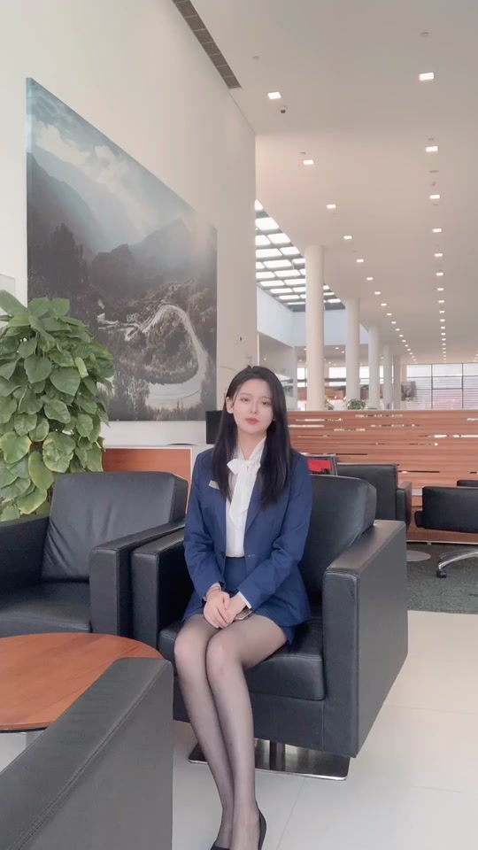 宝马销售女李思彤 - 抖音