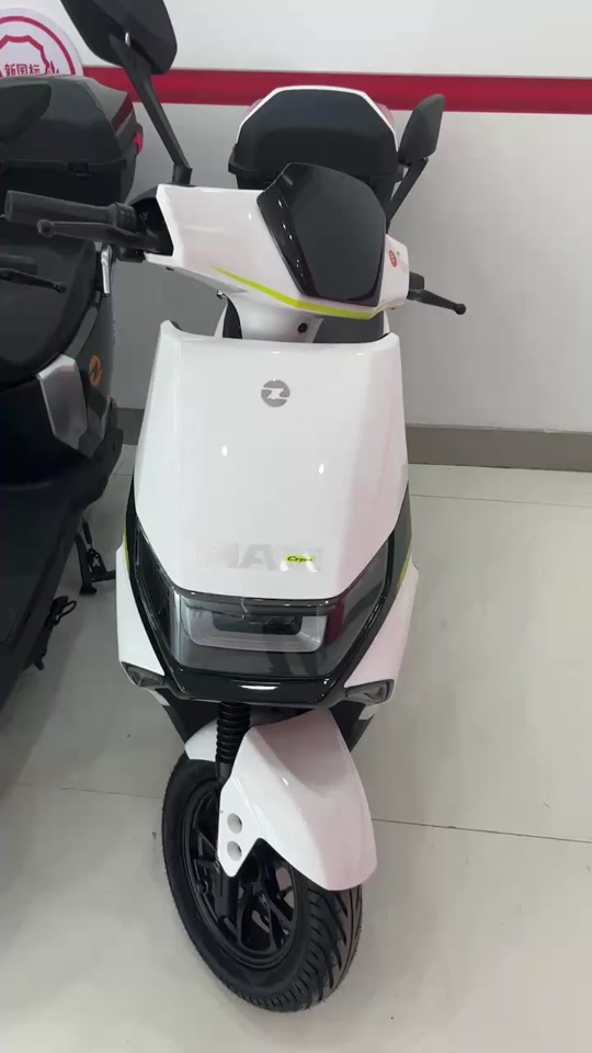 钢铁侠二代电动车配置 - 抖音