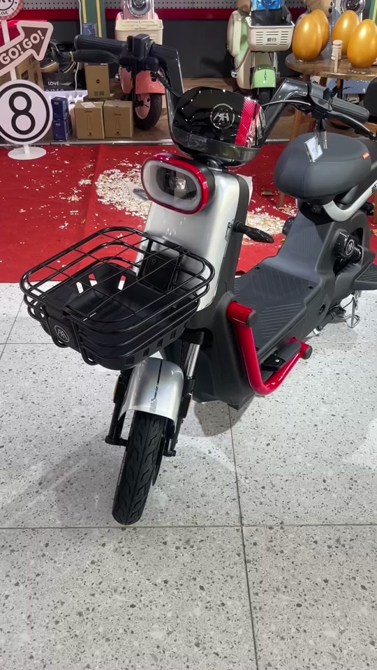 爱玛电动车酷领pro能装后视镜吗? - 抖音