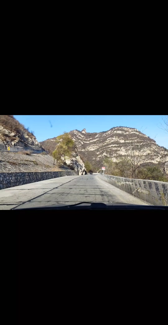 世成:行走在太行一号公路山西盂县境内十八盘