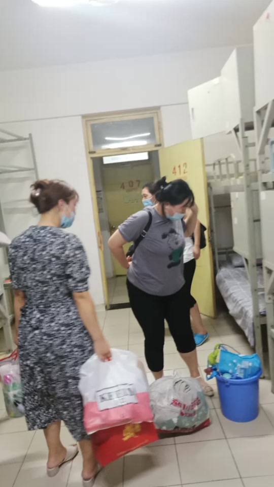 在烟台富士康被记自离能在宿舍呆几天 - 抖音