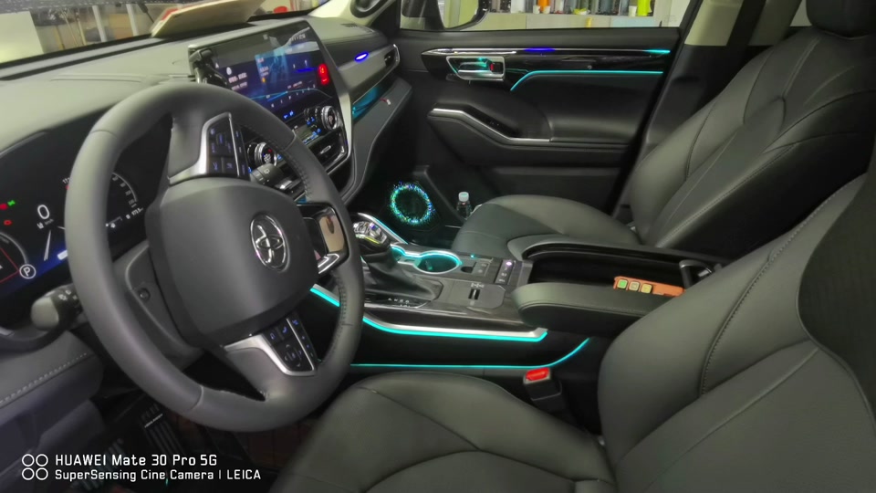 汉兰达氛围灯效果顶配