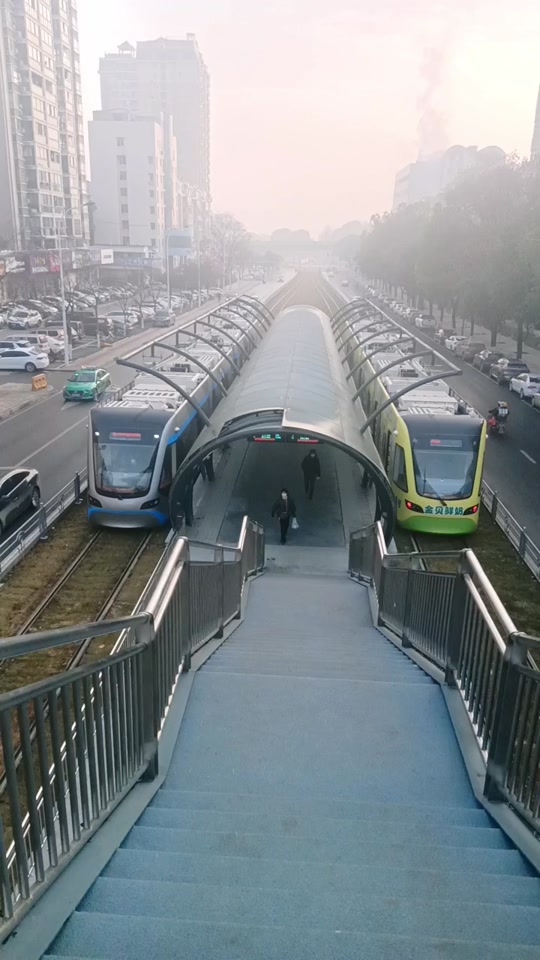 丽江有轨电车2023年通车吗 - 抖音