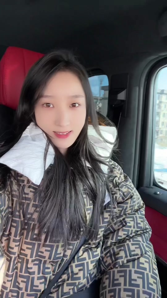 张聪和真真是刘大美团队的吗_张聪是刘大美徒弟吗_快手刘大美人徒弟